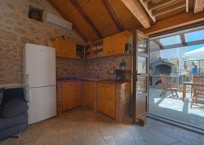 Petra Apartman *