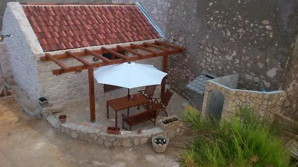 Petra Apartman Razanac