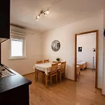 Petra * Ražanac