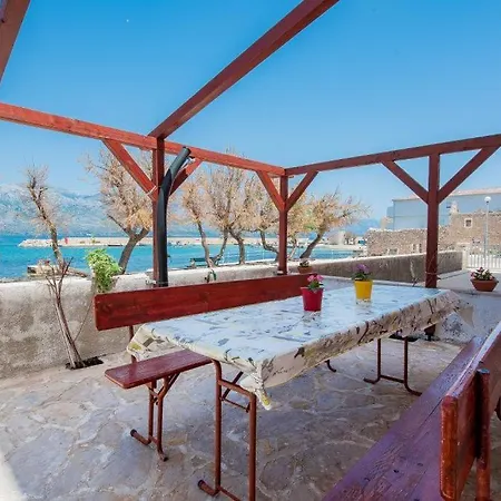 Apartment Petra